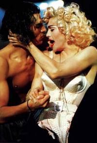 Кадр В постели с Мадонной