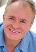 Bobby Davro фото