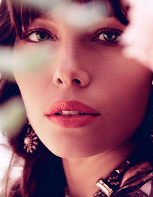 Расцвет Джессики Бил.