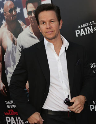 Название: Мировая премьера экшена «Кровью и потом».