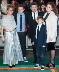 Энди Серкис с родными