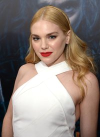 Маккензи Мози, сыграла Рапунцель