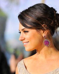 <p class="MsoNormal">Мила Кунис</p>