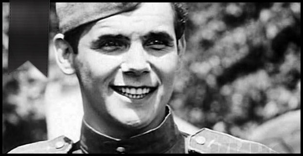 Звёзды кино ушедшие в 2011 году