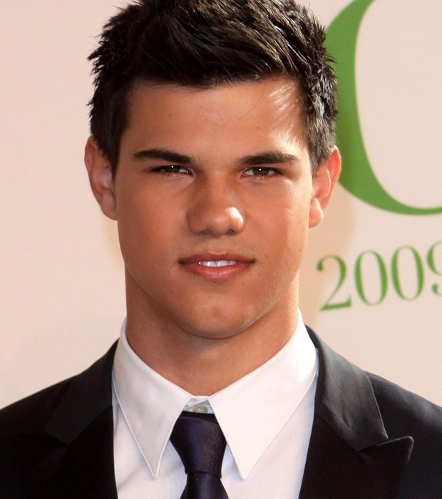 10 самых сексуальных актеров 2011 года