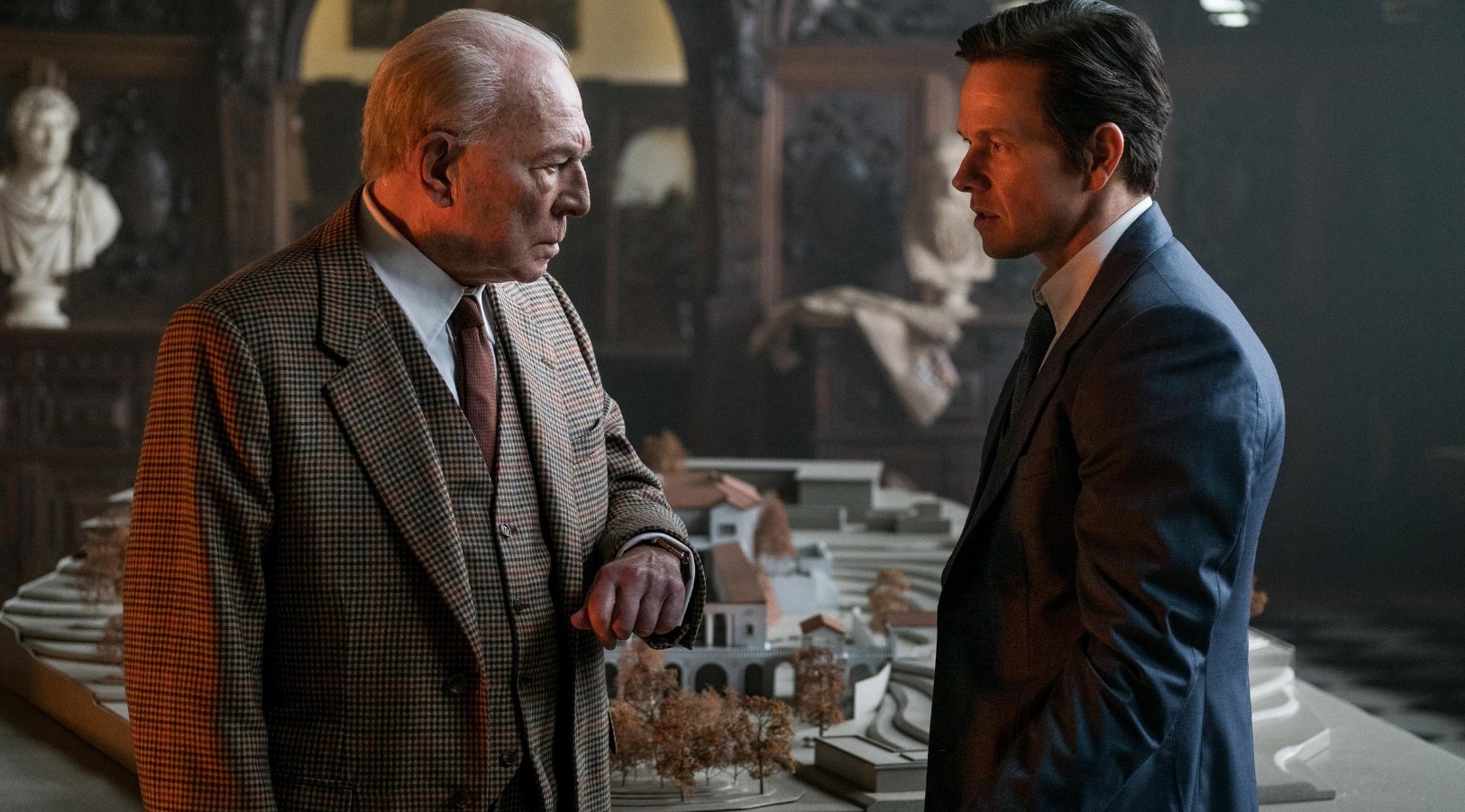 кадр из фильма «Все деньги мира»