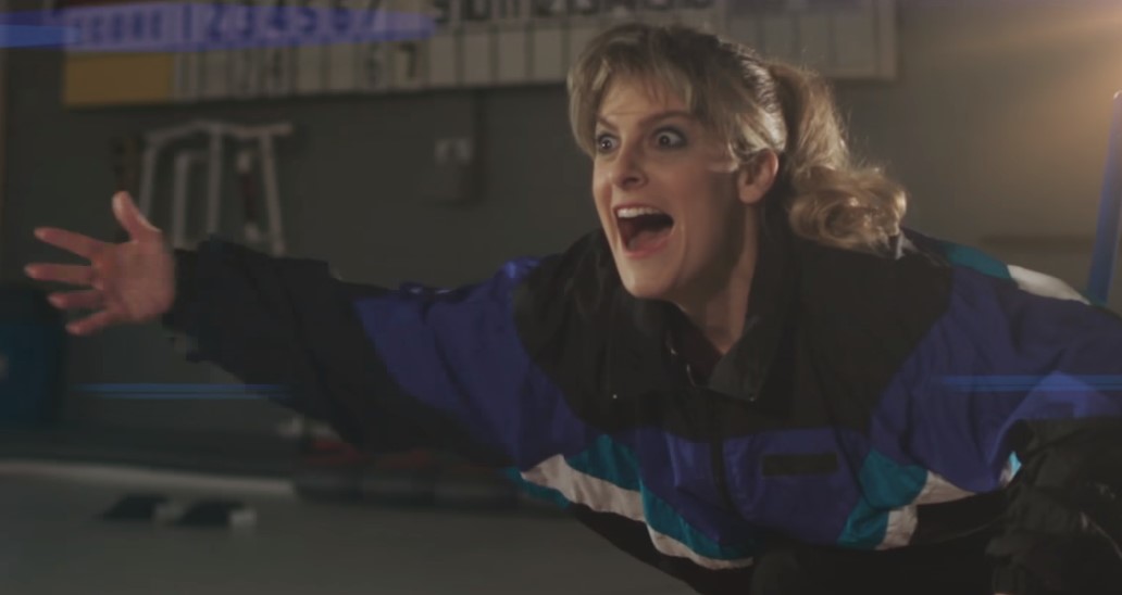 скрин из видео «Я, кёрлинг»