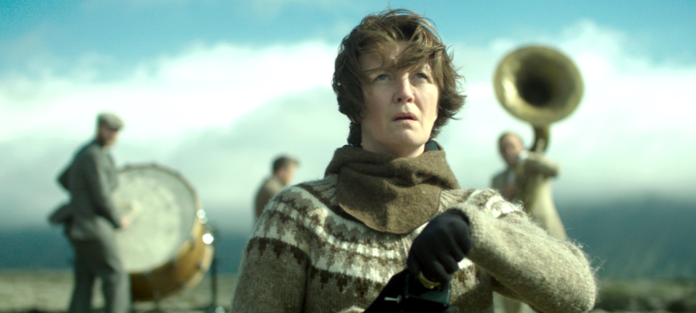 кадр из фильма "Горная женщина: на войне"