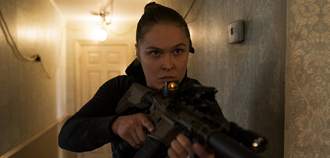 Ронда Роузи в фильме "22 мили"