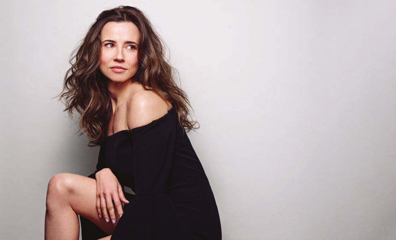 10 самых горячих актрис апреля