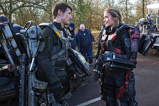 Пакеты льда, тяжести и актриса-врунишка: как снимали фильм «На грани будущего»