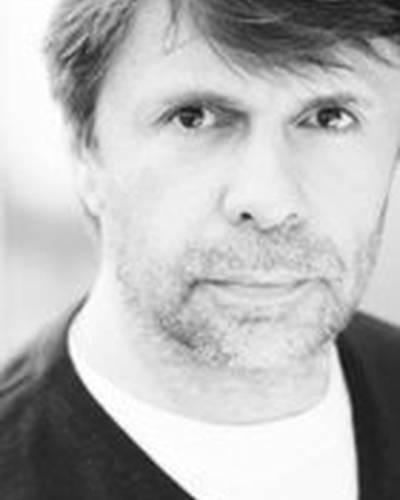 Майкл Варбертон фото