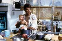 Кадр Трое мужчин и младенец