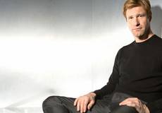 Аарон Экхарт узнал своих врагов