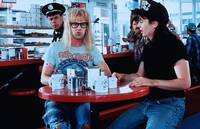 Кадр Мир Уэйна