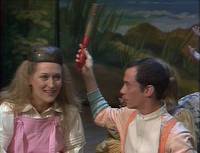 Кадр Алиса во дворце