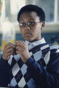 Кадр Малкольм в центре внимания