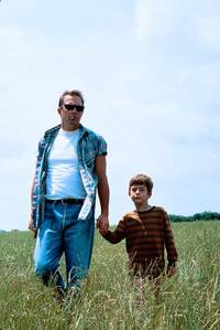 Кадр Совершенный мир