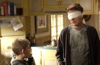 Кадр Малкольм в центре внимания