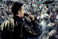 Кадр Жизнь меняет тебя