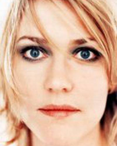 Кэрис Мэттьюз фото