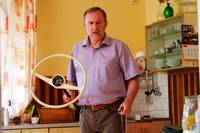 Кадр Святой бизнес