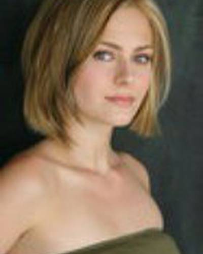 Келси Баттон фото