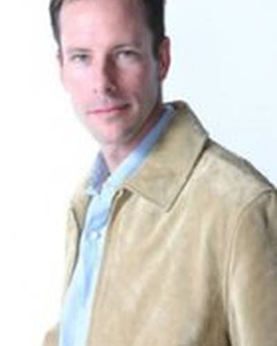 Стивен Коллер фото