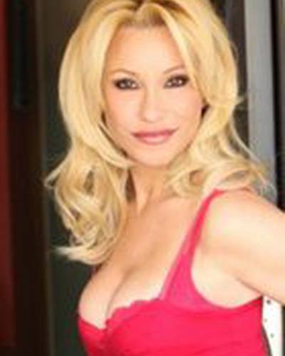 Рэйчел Роббинс фото