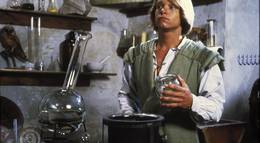 Кадр из фильма "Таинственный незнакомец" - 1