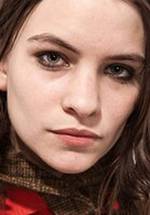 Коко Самнер фото