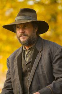 Кадр Хэтфилды и МакКои (мини-сериал)