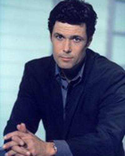 Карлос Бернард фото