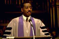 Кадр Жена священника