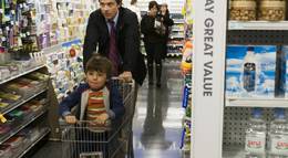 Кадр из фильма "Больше чем друг" - 2