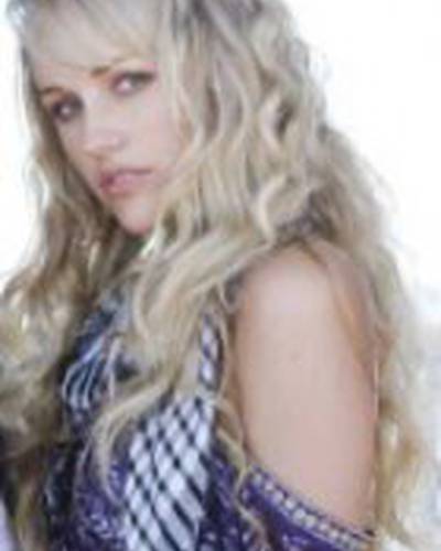 Брук Адамс фото