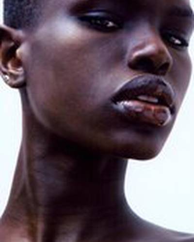 Аюма Насеньяна фото