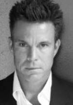 Эш Эдамс фото