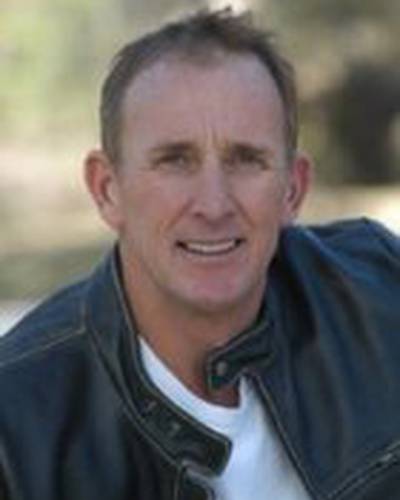 Расселл Тауэри фото