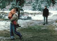 Кадр В понедельник привезут окна