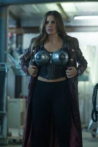 Кадр Мачете убивает