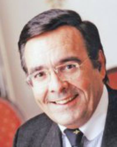 Марио Оуховен фото