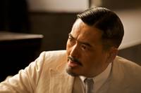 Кадр Пусть летят пули