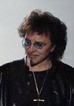 Тони Айомми фото