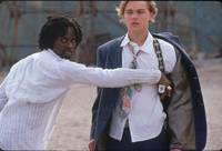 Кадр Ромео + Джульетта