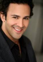 Себастьян Лакос фото