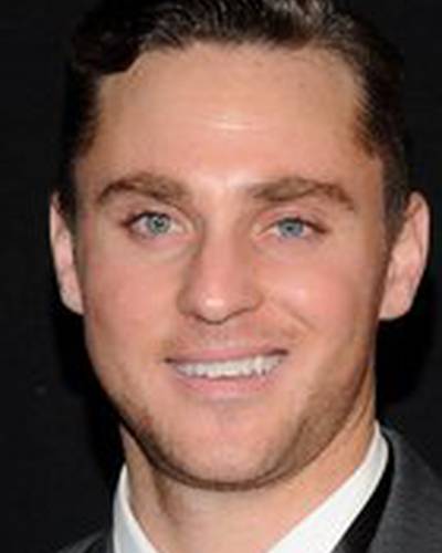 Дерек Магияр фото