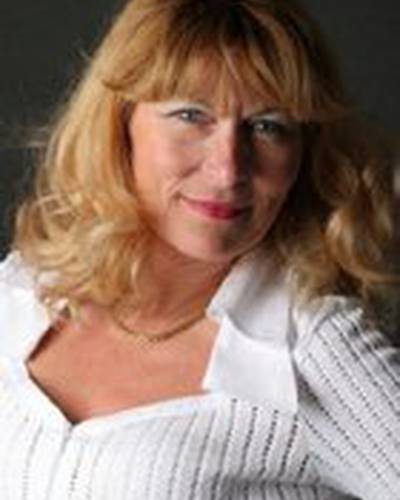 Corinne Pastout фото