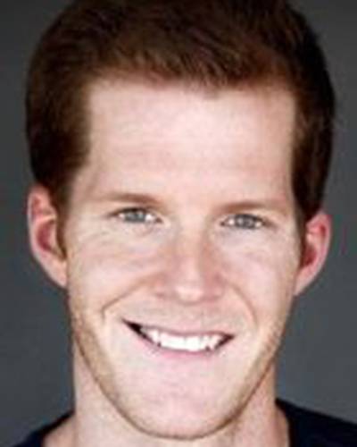 Гаррет Хьюз фото