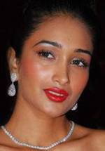 Джия Кхан фото